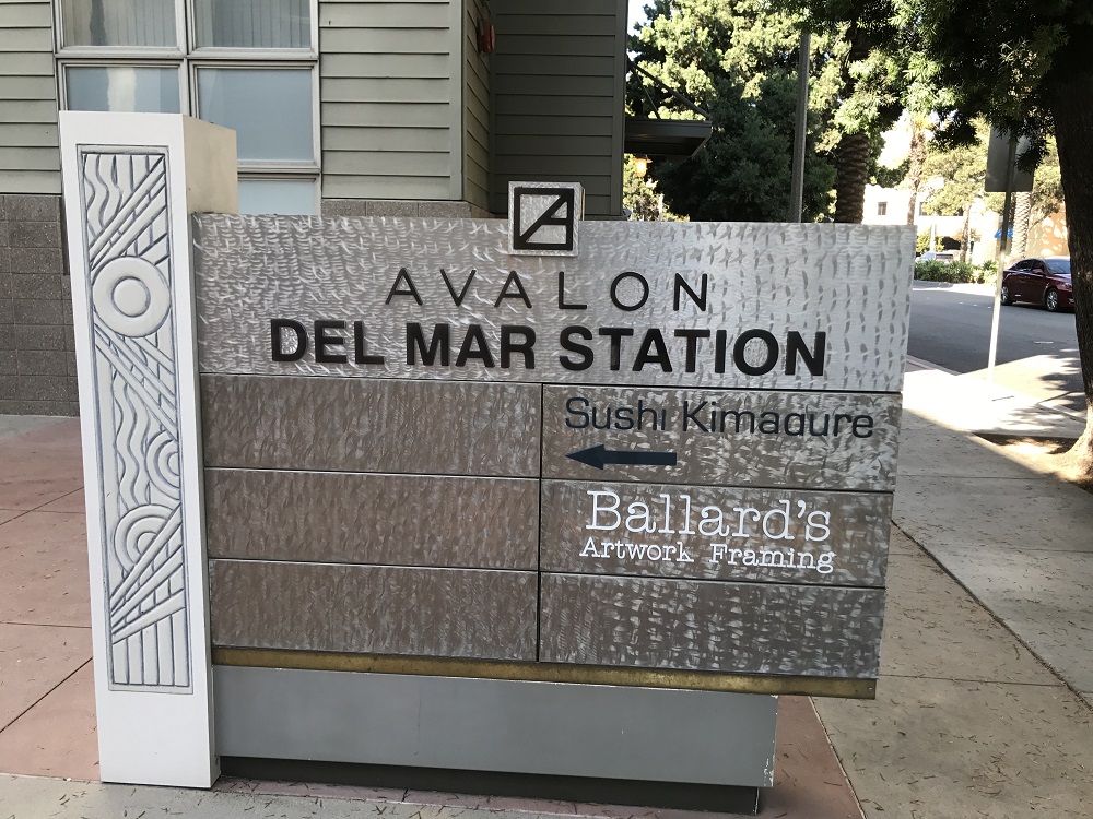 Del Mar station