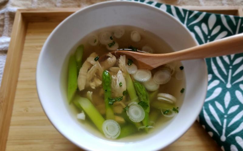 アスパラガスとチキンのスープ ～geefee レシピ～
