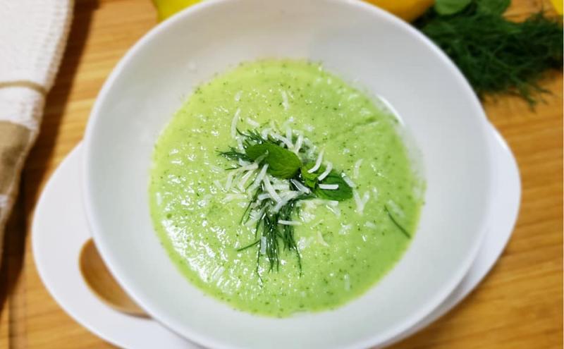 キュウリとココナッツミルクの冷たいスープ～geefeeレシピ～