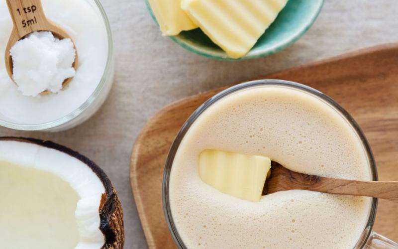 完全無欠バターコーヒーをおさらいしてみよう Geefee