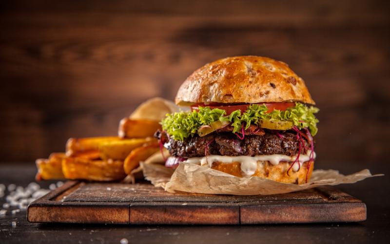 最近アメリカで話題の人工肉ハンバーガーって体にいいの Geefee