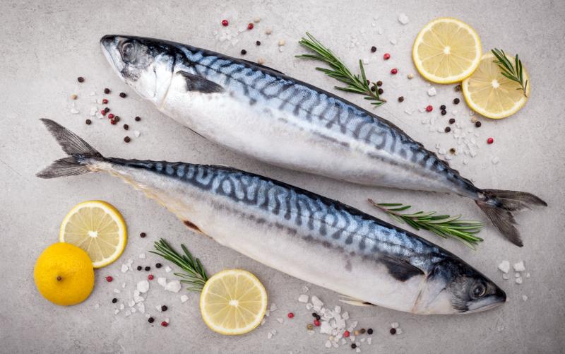 オメガ3などの栄養の優れた補給源の魚。でも安全に食べるコツは？