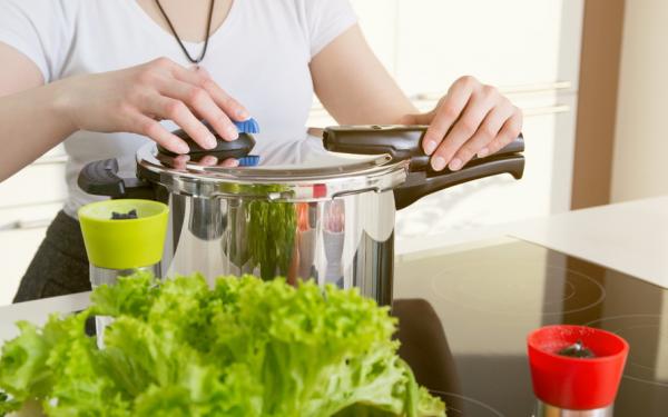 圧力鍋でレクチンも破壊？キッチンをハックしてより健全な食生活を送る知恵。